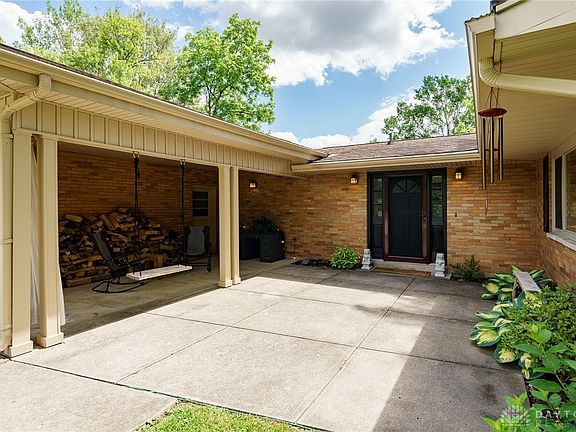 3rd image of 4624 Lamont Dr
