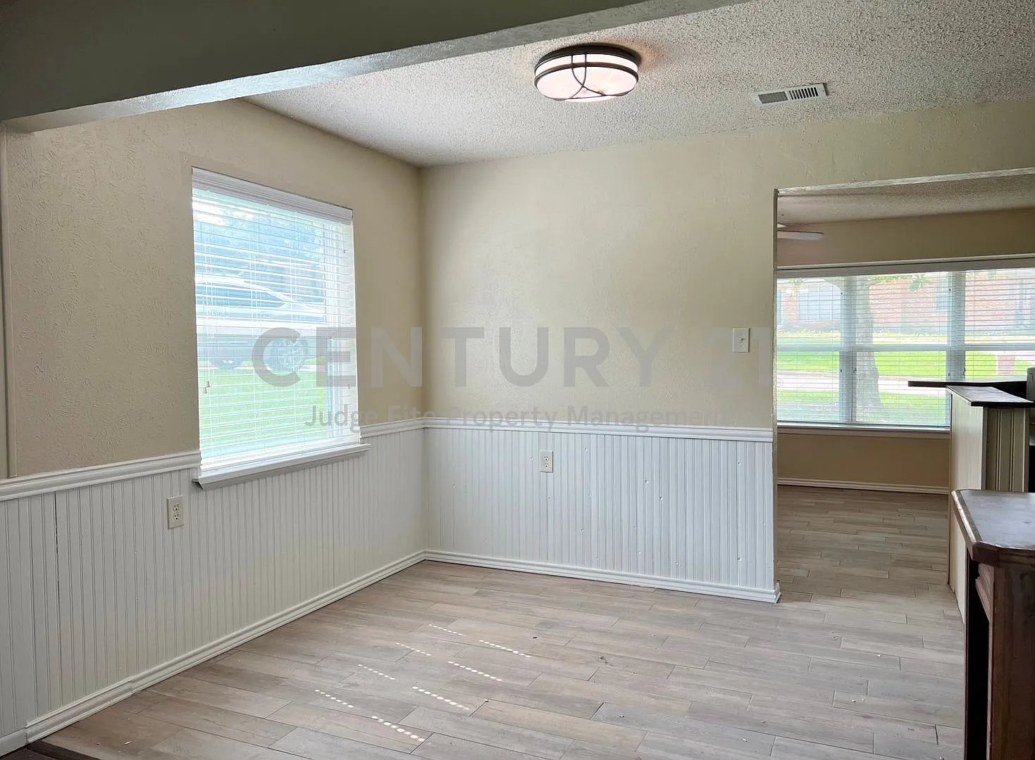 Spectacular 2-Story 4/2/2 in Midlothian For Rent! — Photo 4