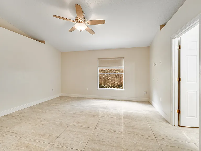 537 Mason Dr — Photo 26