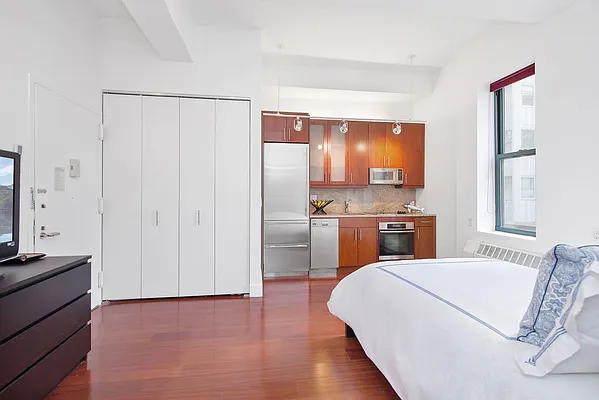 Rented by Compass | media 8