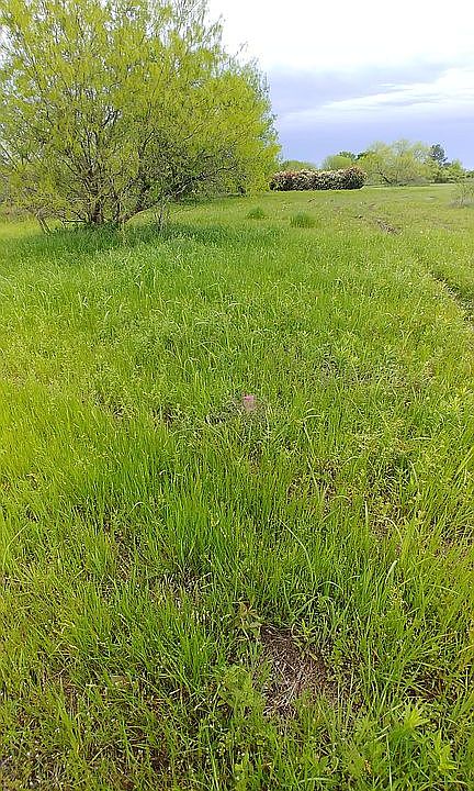 1st image of 208 SE County Road 3072
