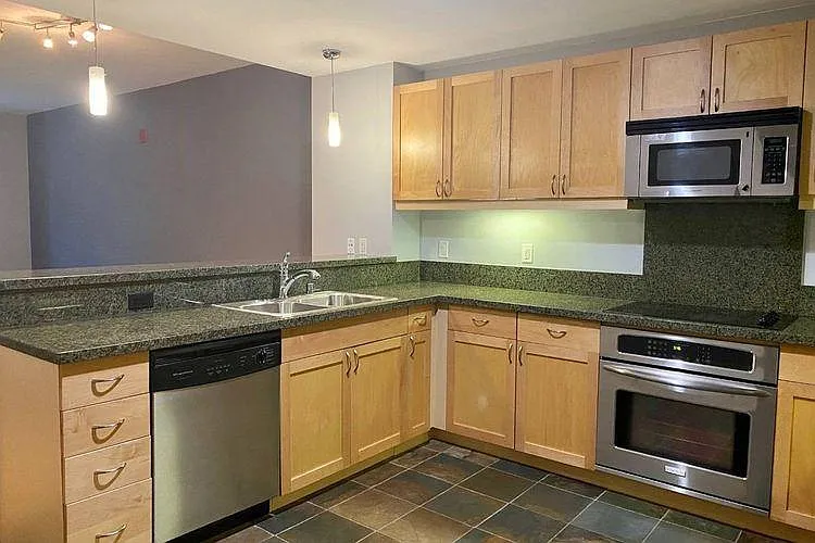 1150 J St #402