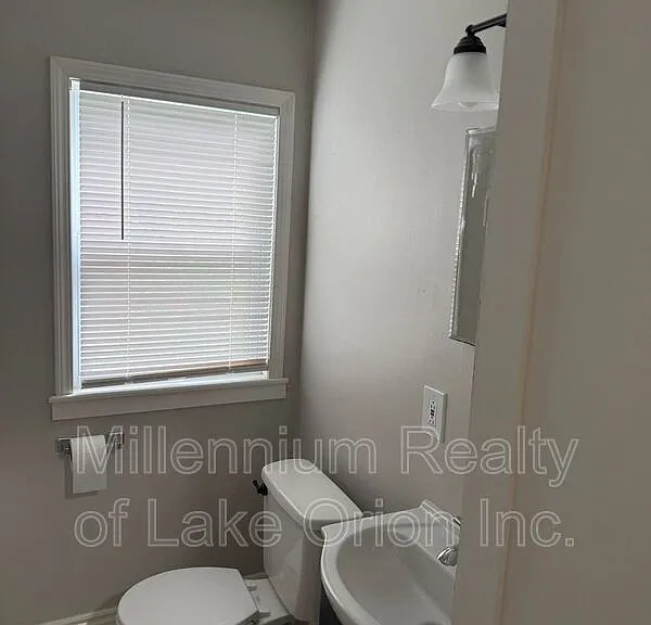 271 Dick Ave — Photo 8
