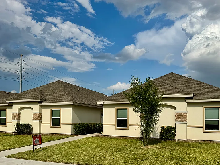 5104 N Winona Dr — Photo 16