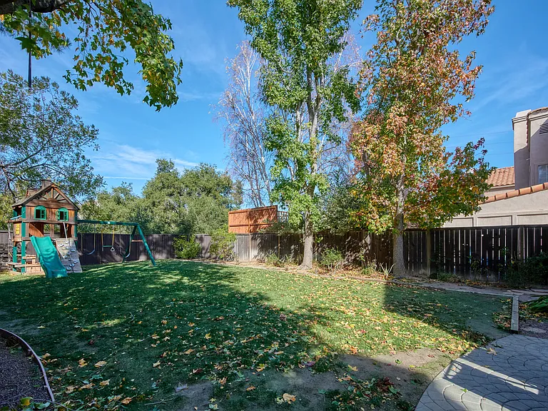 4345 Willow Glen St — Photo 68