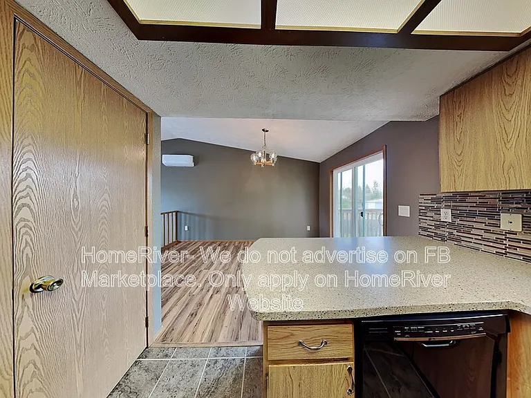 14611 E 13th Ave — Photo 8