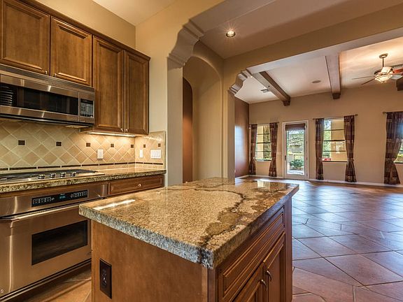 5th image of 20704 N 90th Pl Unit 1075