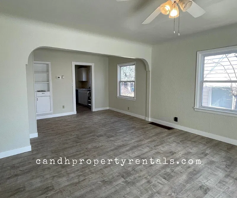 611 Grand Avenue - 1 — Photo 2