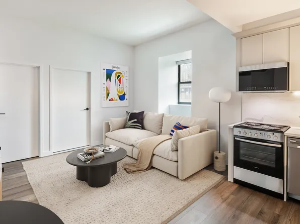 788 Willoughby Avenue image 1 of 14