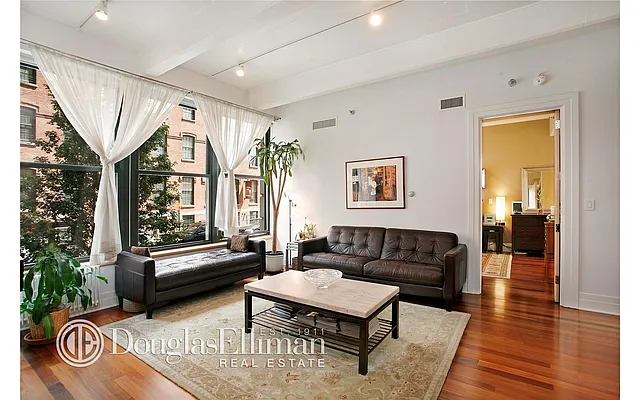 Sold by Douglas Elliman | media 22