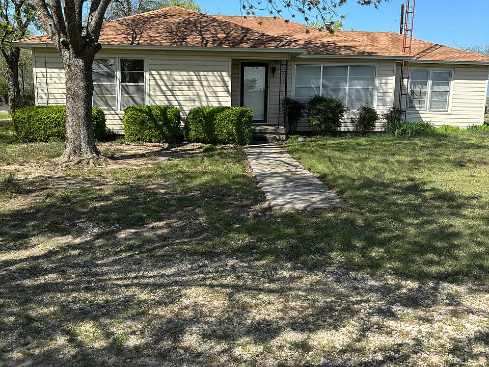 1376 County Road 404