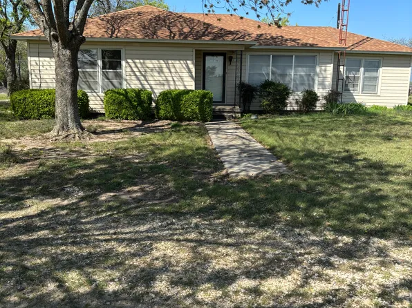 1376 County Road 404, Gainesville, TX 76240