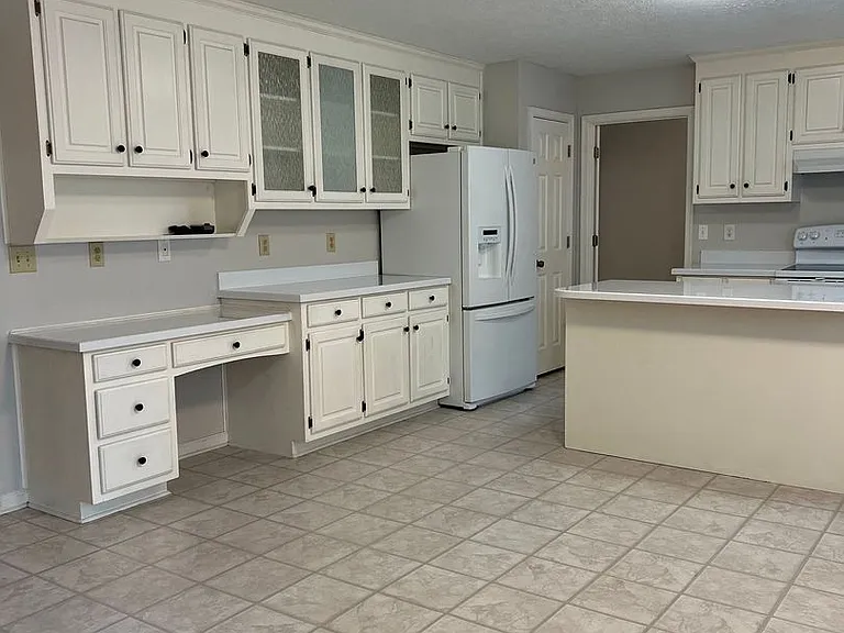 110 Bugle Ct — Photo 23