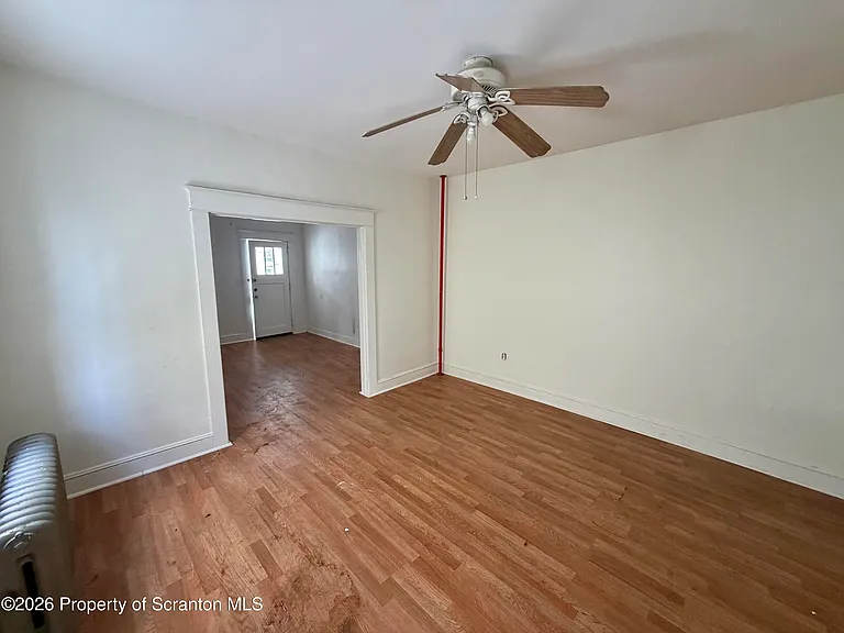 202 William St — Photo 5