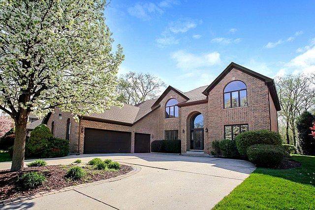 1st image of 409 Woodside Dr