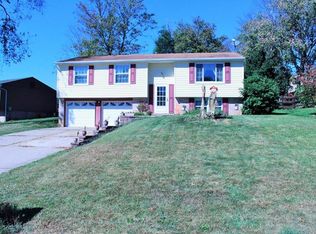 1806 Cedaridge Dr, South Park, PA 15129