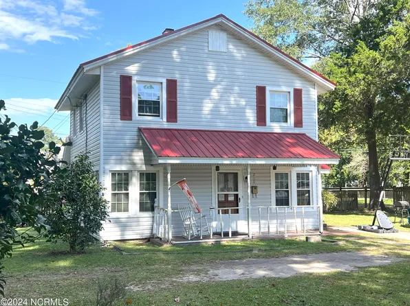 210 Golf Road, Plymouth, NC 27962