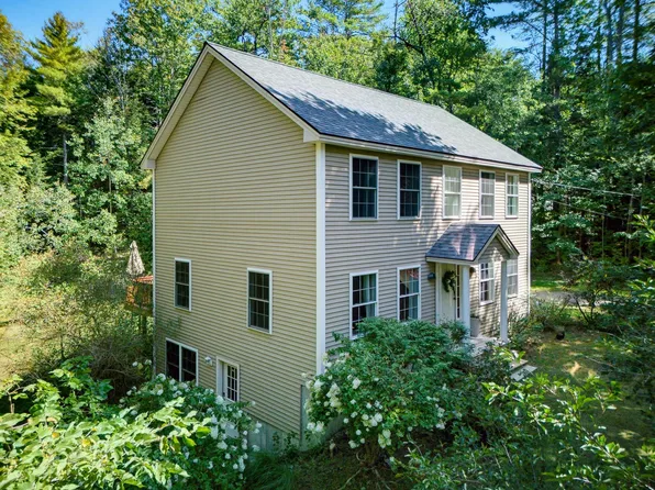 286 Penney Road, New Gloucester, ME 04260