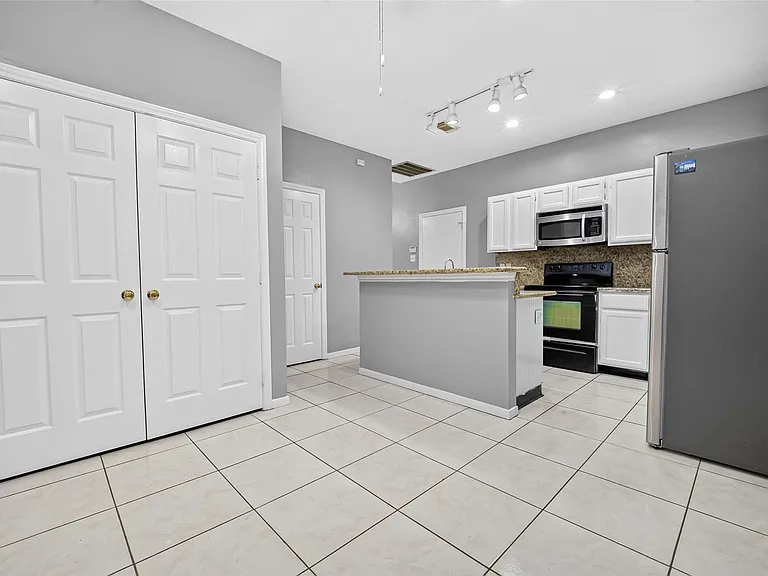 13607 Sable Ln — Photo 7
