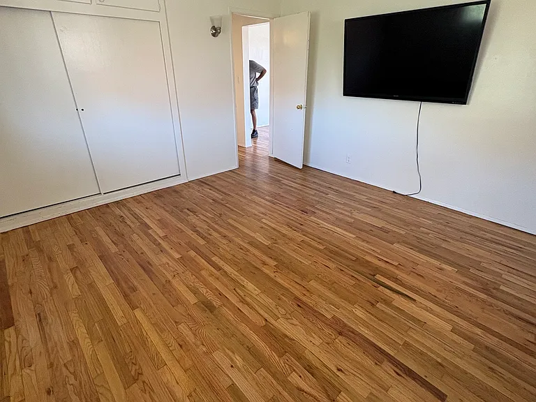 401 S 7th St #B — Photo 4