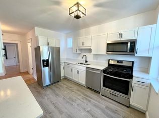 1020 Commodore Dr UNIT A, Saint Louis, MO 63117