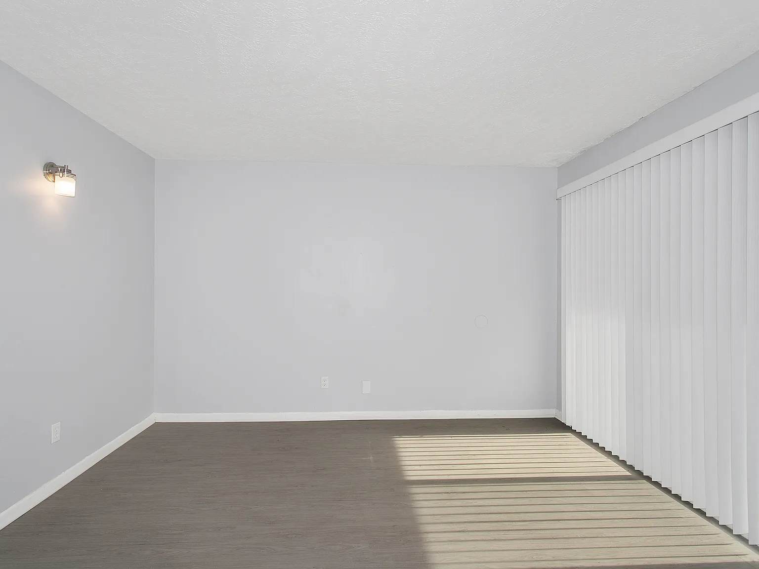 1 bed, $855 — Photo 2
