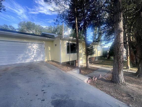 3rd image of 3152 Scenic View Dr