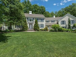 3 Hazelwood Cir, Andover, MA 01810