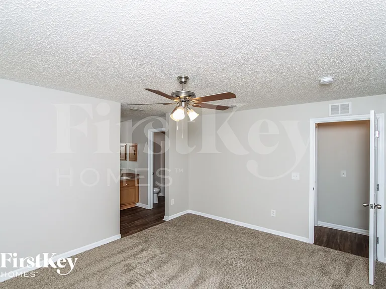 1448 Wacker Ave SE — Photo 8