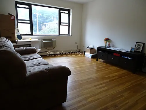 288 Grove St #10 Photo 1