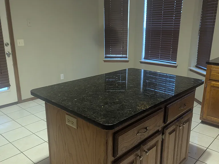500 Westridge Dr — Photo 9