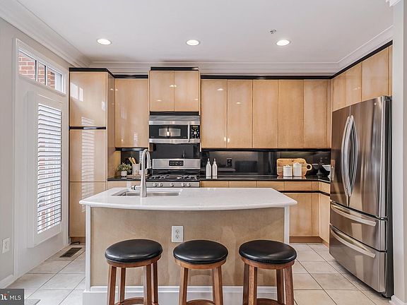 4th image of 12147 Chancery Station Cir