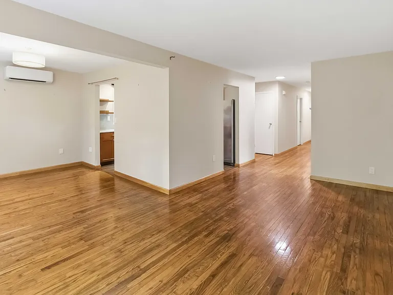 1120 Saint Louis Ave #2 — Photo 6