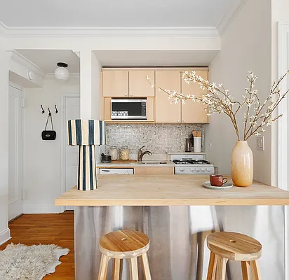 Sold by Compass | media 6