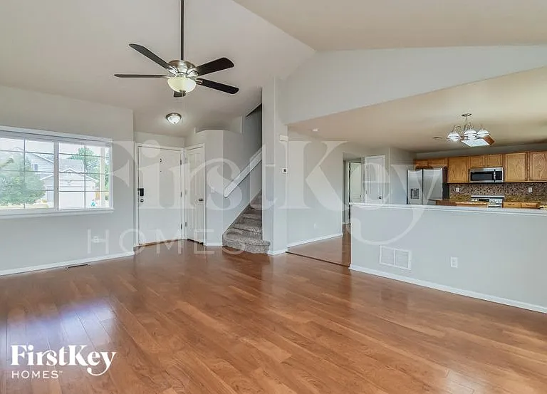 5823 Mesa Mountain Way — Photo 2