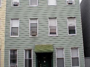 551 Graham Ave, Brooklyn, NY 11222