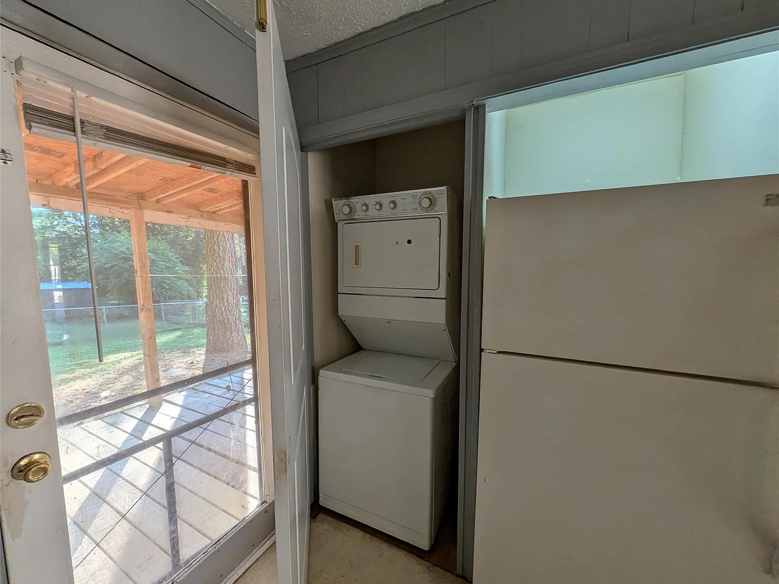 88 Gazebo St — Photo 4