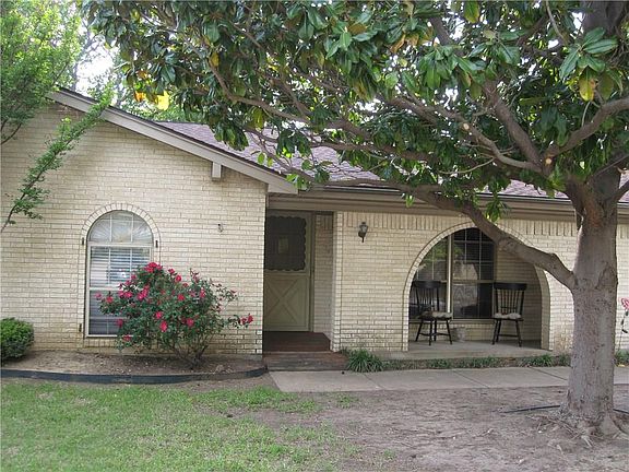 3rd image of 5801 Carolyn Dr