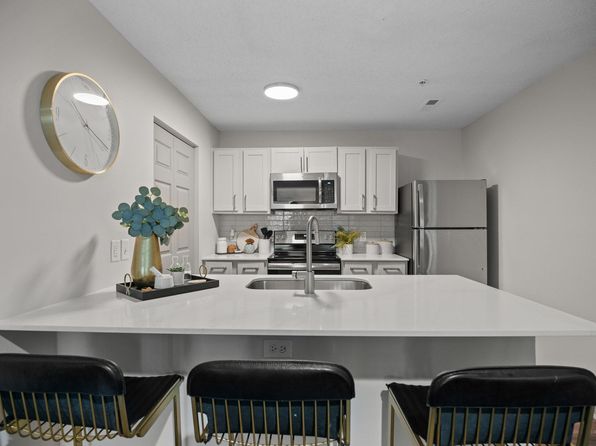 1100 Audubon Parc Dr #424