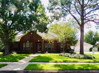 1602 Keystone Dr, Friendswood, TX 77546