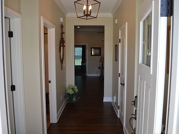 2nd image of 117 Twinson Ct