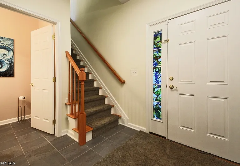 22 Taft Ln — Photo 3