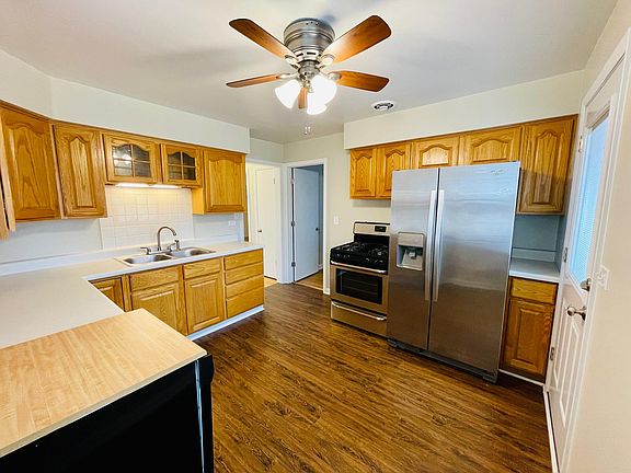 4th image of 6111 N Sauganash Ave #1
