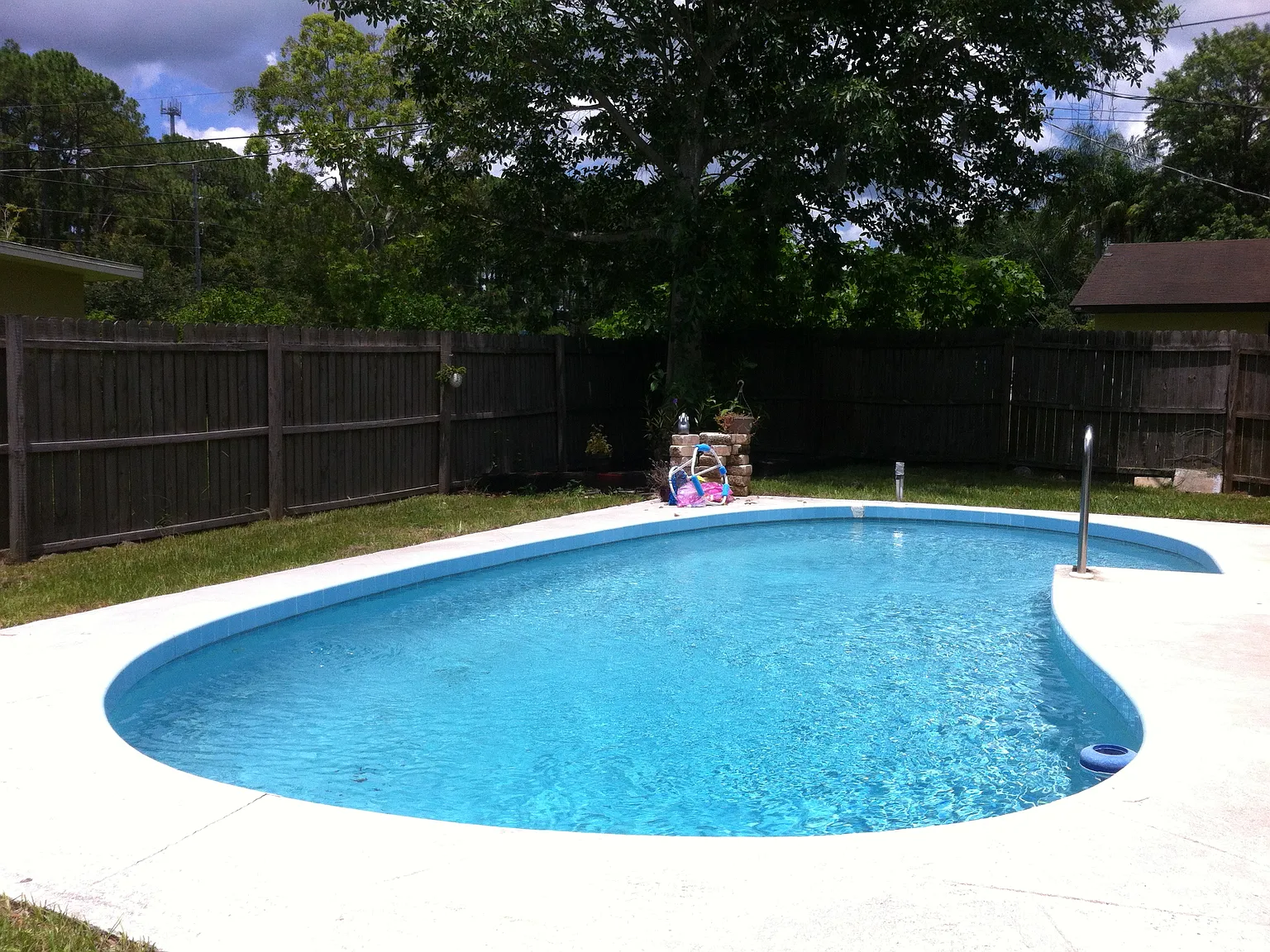 2 bed, 1.5 bath, 1450 sqft, $2,100 — Photo 3