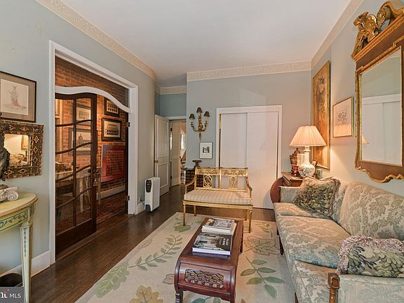 4th image of 1730 Corcoran St NW