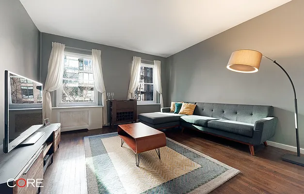 Rented by CORE | media 11