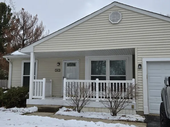 343 Danbury Dr, Naperville, IL 60565