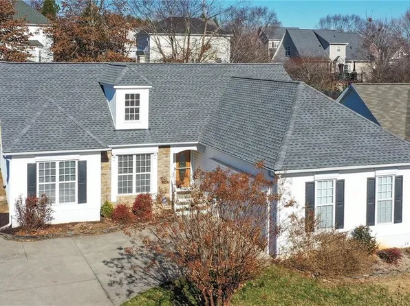 4545 Bottoms Rock Ln, Pfafftown, NC 27040