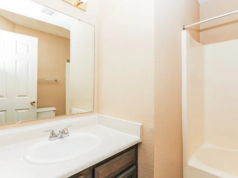 720 Treyburn Lakes Way — Photo 11