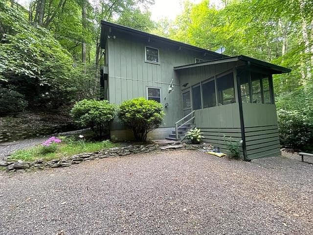1st image of 161 Briar Rock Trl